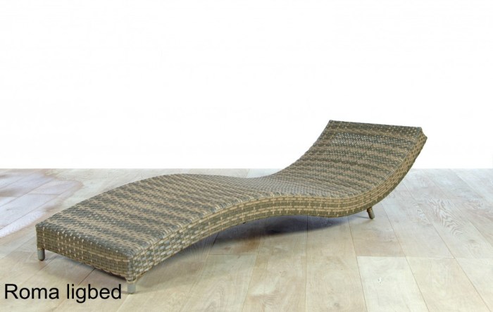 Rattan liege wohnzimmer